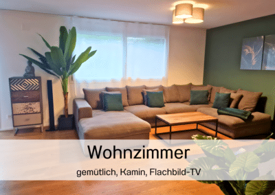 Ferienhaus Oase Ferienhausträume Bodensee Wohnzimmer mit Beschriftung