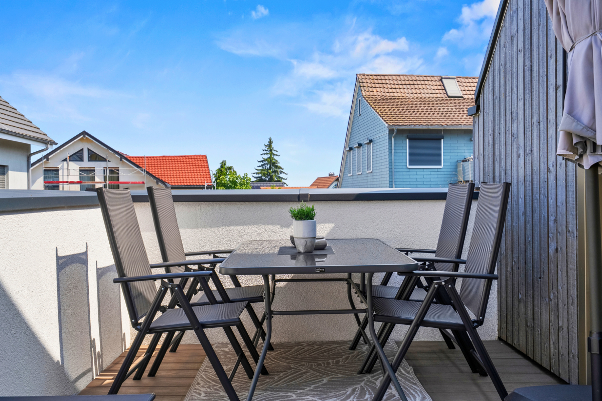 Terrassenmöbel Ferienhausträume Bergstrasse DG Apartment am Bodensee klein
